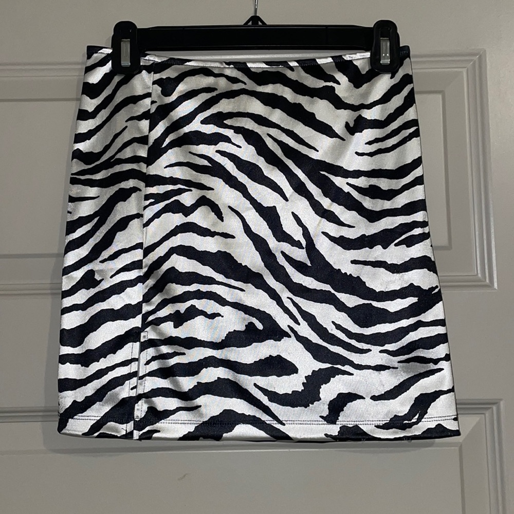 ZEBRA PRINT MINI SKIRT